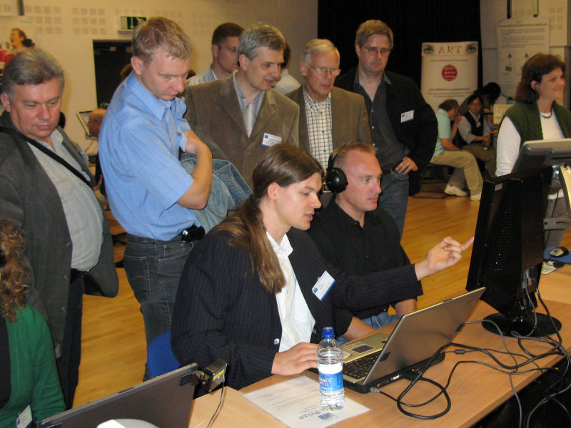 File:Ralf Biedert demonstrating eye book.jpg