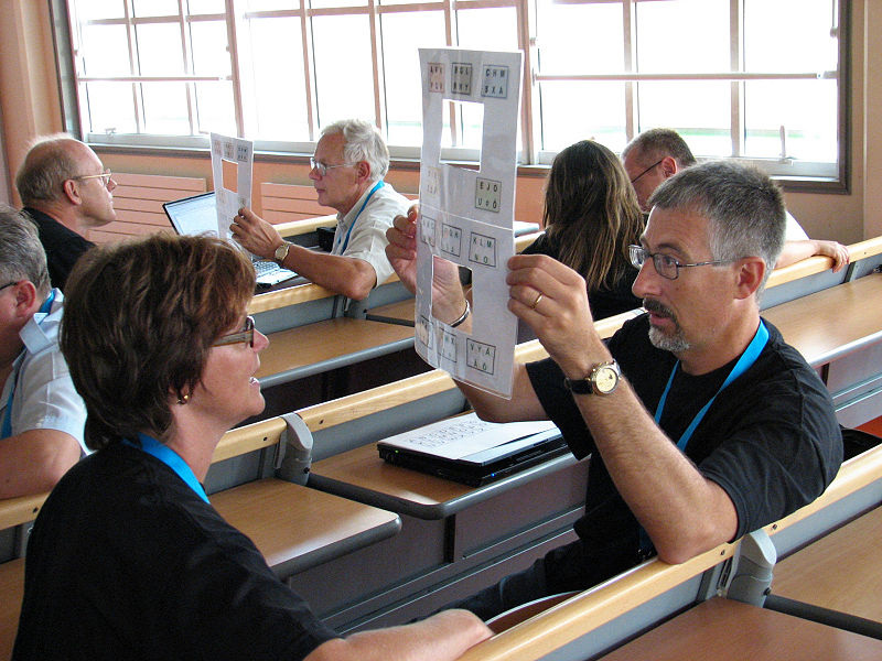 File:COGAIN2006-Plenary lets-try-lowtech2.jpg