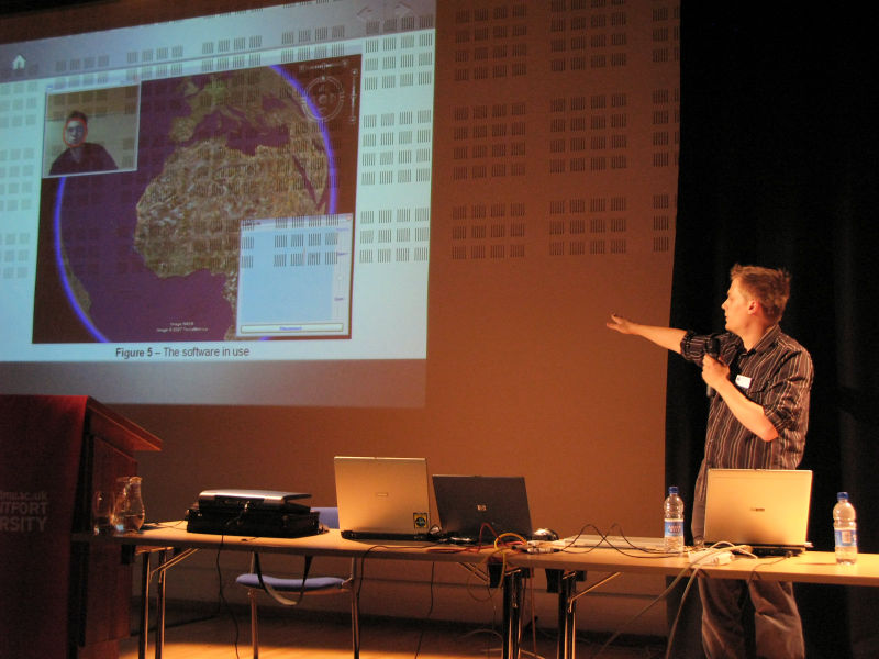 File:COGAIN2007 Julian Lepinski.jpg