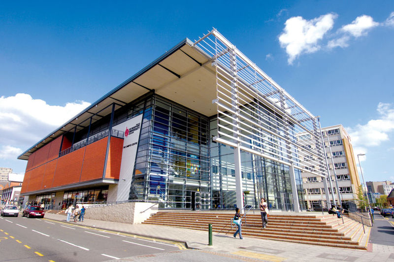 File:Dmu campus centre.jpg