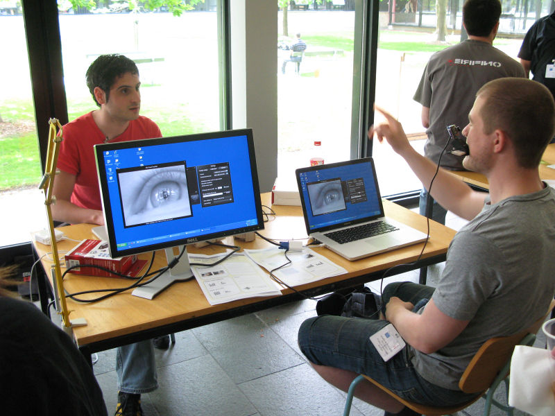 File:COGAIN2009 expo5.jpg